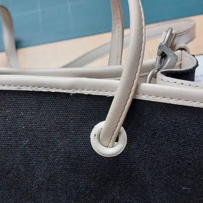 [BUNJANG] Kangol Tote & Cross Mini Bag / 캉골 토트앤&.크로스 미니가방