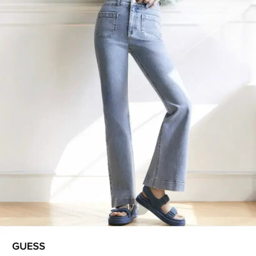[BUNJANG] Guess Flare Jeans 26 / 게스 오비변형 플레어 붓컷 26 청바지