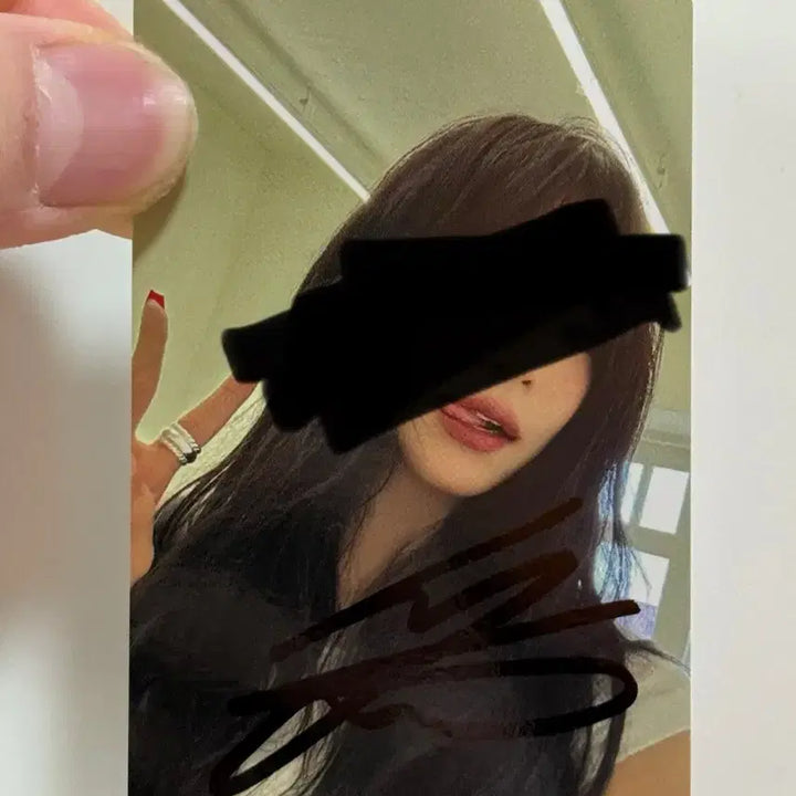 프로미스나인 이채영 싸인 포토카드 팝니다