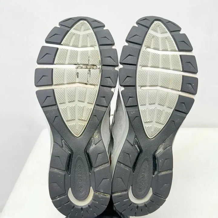[BUNJANG] New Balance 990 v5 Gray Sneakers / (265)뉴발란스 운동화 990 v5 그레이