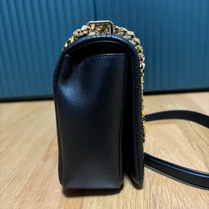 [BUNJANG] Burberry Lola Crossbody Bag / 버버리 퀼팅 롤라 크로스 백