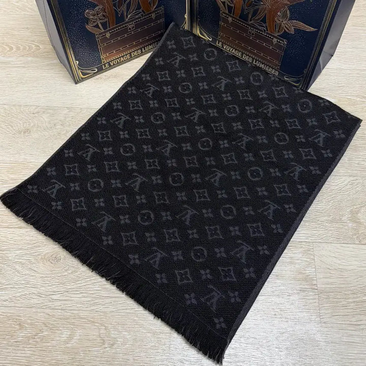 [BUNJANG] Louis Vuitton Monogram Classic Scarf / [미사용/선물가능] 루이비통 모노그램 클래식 머플러 목도리 풀구성