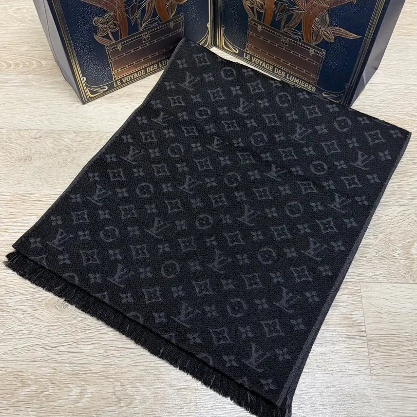 [BUNJANG] Louis Vuitton Monogram Classic Scarf / [미사용/선물가능] 루이비통 모노그램 클래식 머플러 목도리 풀구성