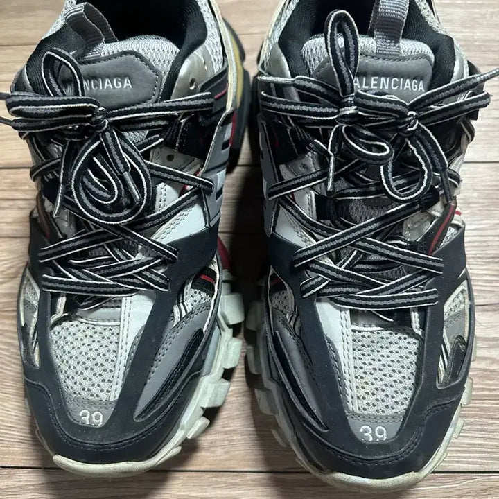 [SOLD OUT] 발렌시아가 파페치 트렉슈즈