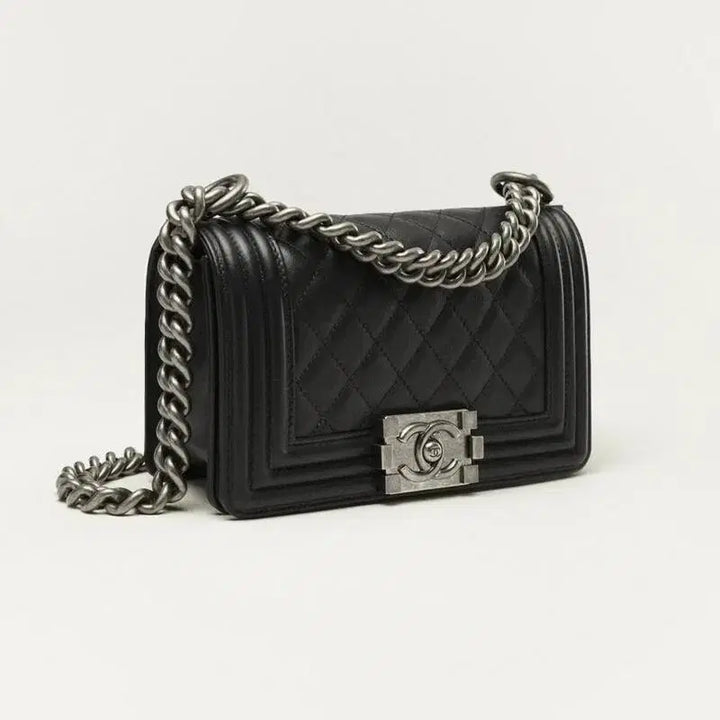 [BUNJANG] Chanel Boy Bag Black Small Lambskin / 샤넬 보이백 블랙 은장 스몰 램스킨