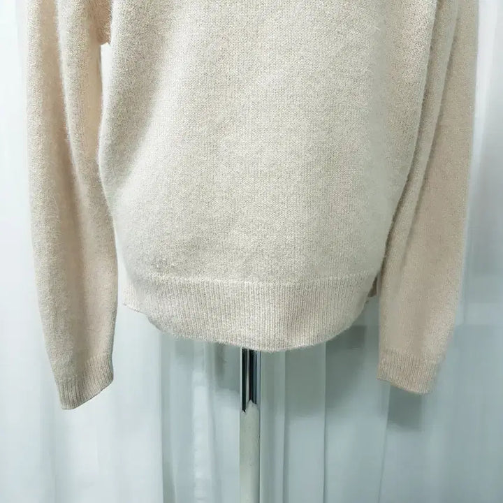 [SOLD OUT] 니코앤드 브이넥 양모 루즈핏 털 긴팔 울 니트 티셔츠 여M C1129