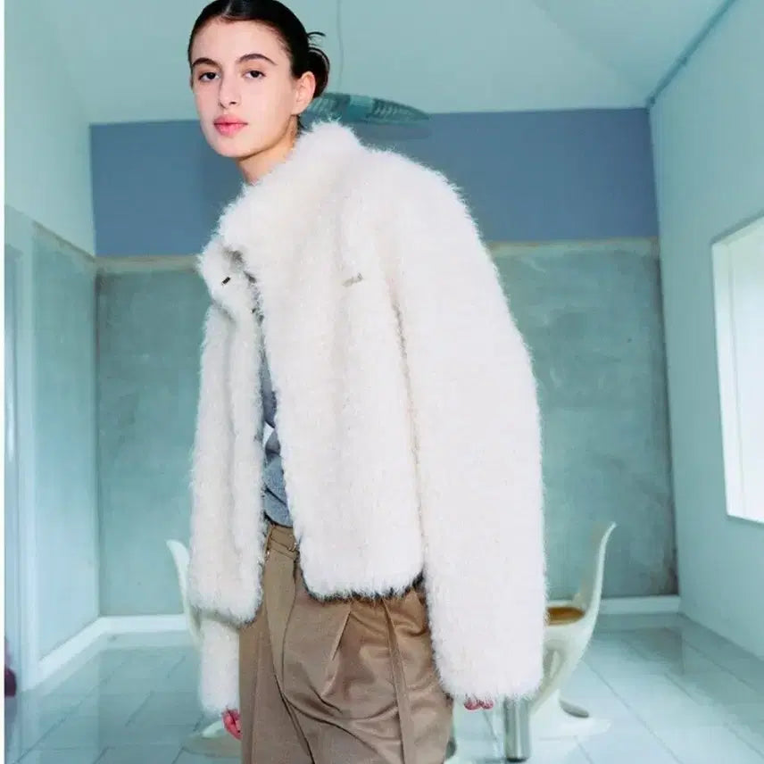 [BUNJANG] Loeuvre Ivory Faux Fur Jacket / *오늘만 이가격*)루에브르 아이보리 퍼자켓