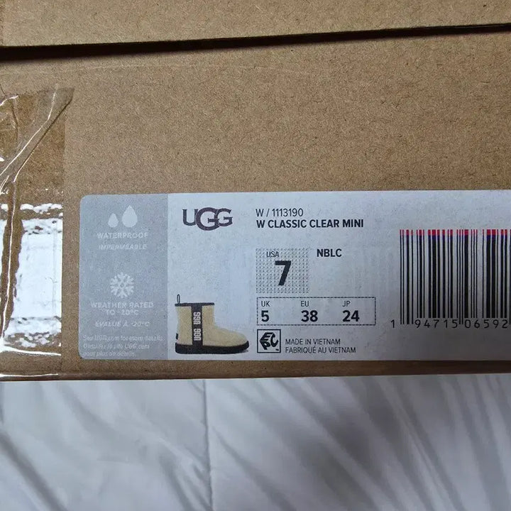 [BUNJANG] UGG Classic Clear Mini Boots Natural Black 240 / 어그 클래식 클리어 미니 부츠 내츄럴 블랙 240