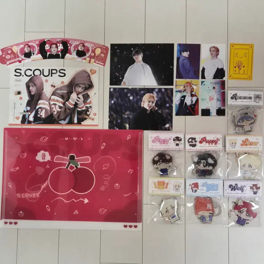 세븐틴 에스쿱스 생일카페 생카 컵홀더 파일 엽서 트레카 아크릴 키링 부적