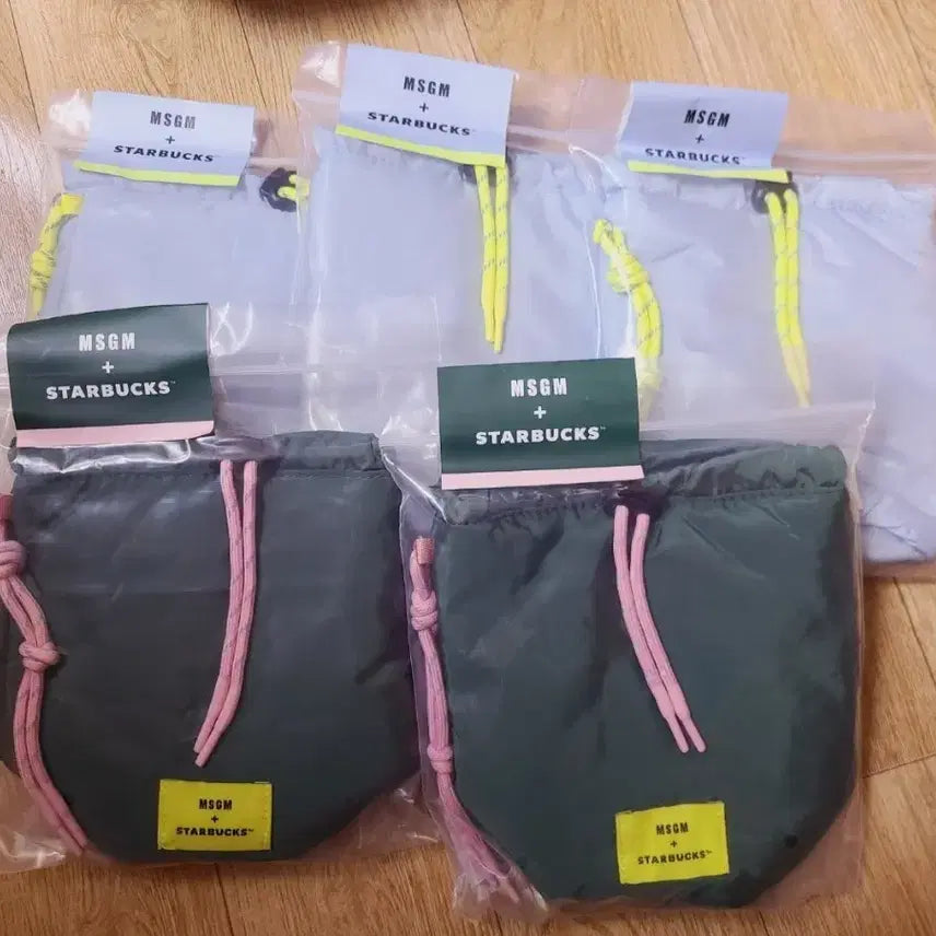 [BUNJANG] Starbucks MSGM Pouch - Green or Sky Blue / 스타벅스 프리퀀시 MSGM 파우치 그린 스카이블루 새상품