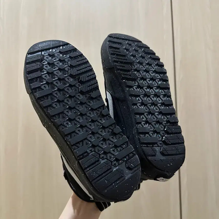 [BUNJANG] Vans Sk8-Hi Glitter Black Sneakers / 반스 스케이트하이 글리터 블랙 245