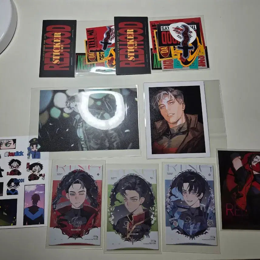 [BUNJANG] DC Red Hood Sticker and Postcard Set / DC 레드후드 굿즈 스티커 엽서 세트