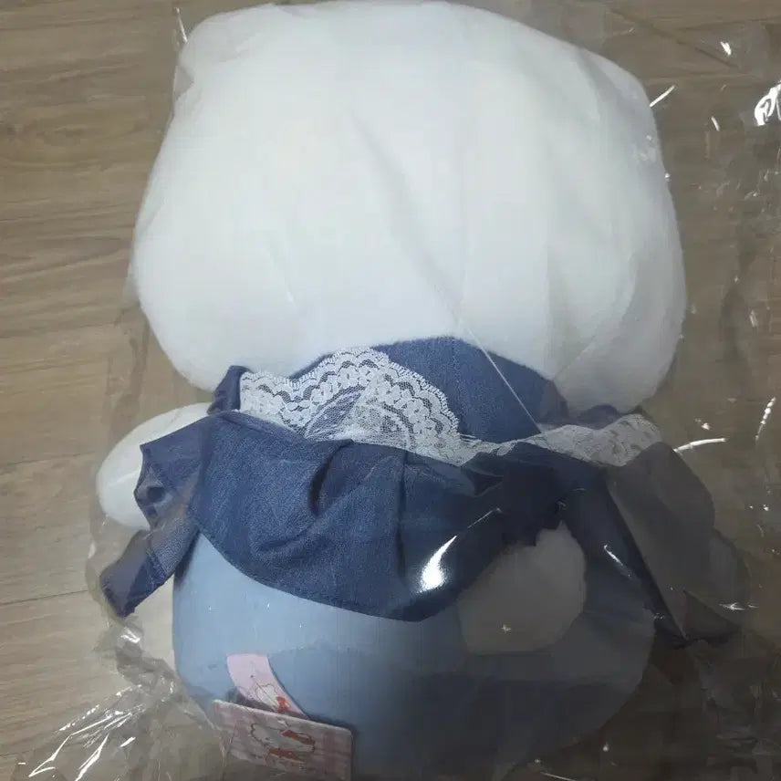 [BUNJANG] Sanrio Kitty Doll 40cm / 산리오 키티 인형 40cm