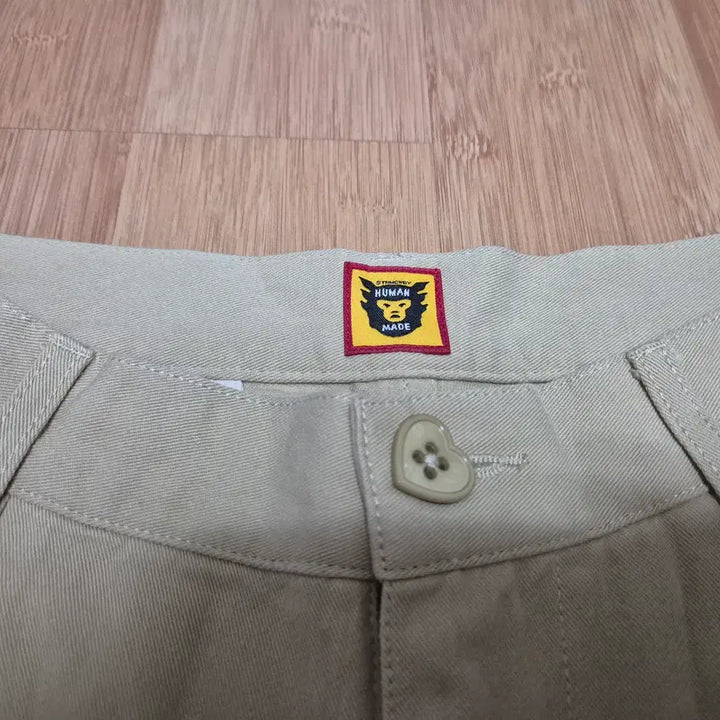 [BUNJANG] HUMAN MADE Skater Shorts Beige / HUMAN MADE 휴먼메이드 스케이터쇼츠 베이지