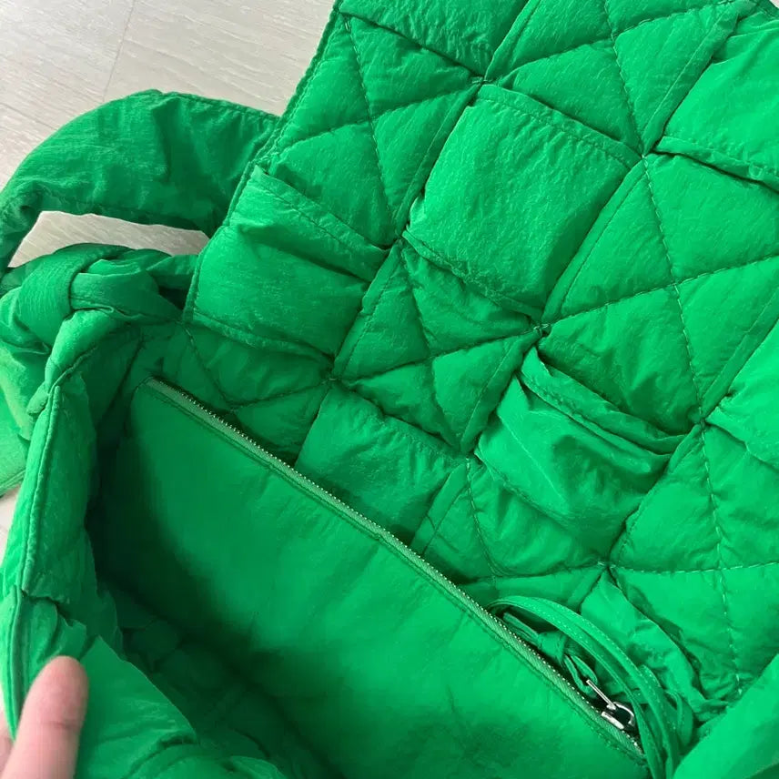 [BUNJANG] Bottega Veneta Padded Cassette Bag / 보테가베네타 패딩 카세트백