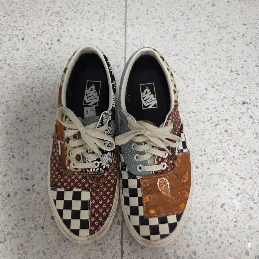 [BUNJANG] Vans Era Tiger Patchwork Black True White / [280] 반스 에라 타이거 패치워크 블랙 트루 화이트