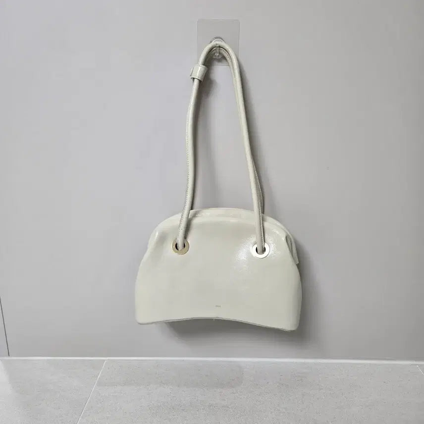 [BUNJANG] OSOI Ivory Shoulder Bag / 오늘만이가격!!  osoi 오소이 아이보리 숄더백