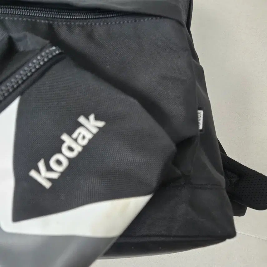 [BUNJANG] Kodak Black Backpack + Pouch Set / 코닥 블랙 백팩 + 파우치 세트  남녀공용