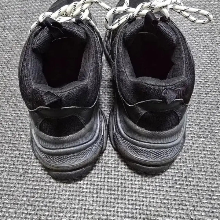 [BUNJANG] Balenciaga Triple S Sneakers / 발렌시아가 트리플s