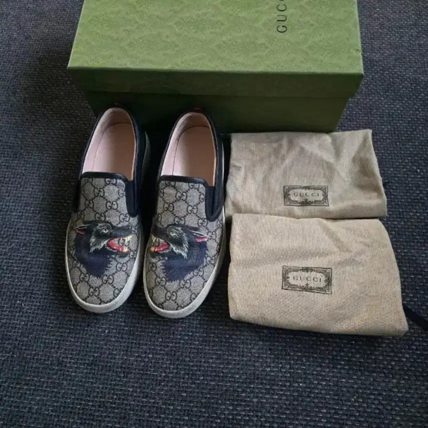 [BUNJANG] Gucci Wolf Slip-on Shoes / 구찌 울프 슬립온 7사이즈