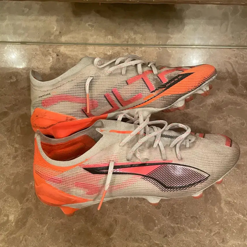 [SOLD OUT] 푸마 울트라 5 얼티메이트fg 최상급 축구화