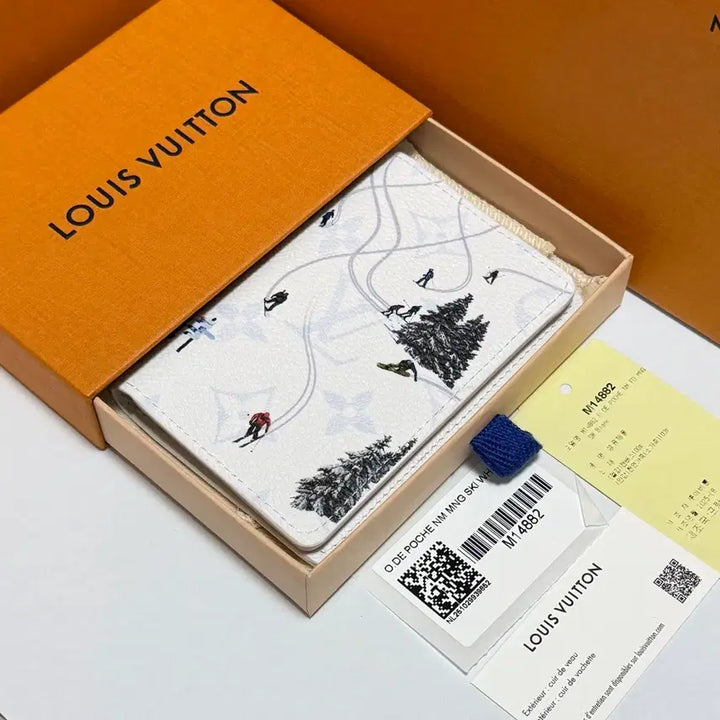 [BUNJANG] Louis Vuitton Ski White Organizer Card Wallet / [미사용/한정판] 25FW 루이비통 스키 화이트 오거나이저 카드지갑