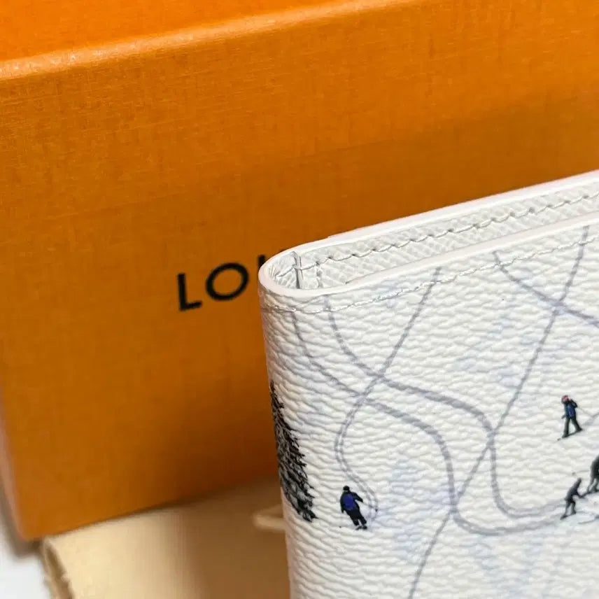 [BUNJANG] Louis Vuitton Ski White Organizer Card Wallet / [미사용/한정판] 25FW 루이비통 스키 화이트 오거나이저 카드지갑