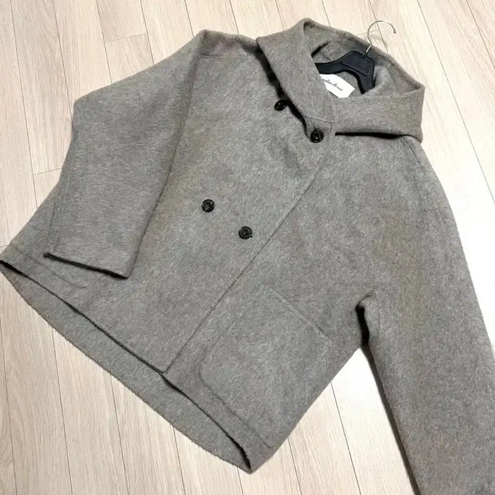 [BUNJANG] A Noi Alpaca Wool Hooded Short Coat / 22년 제평 노이 a noi 알파카 울 후드 숏코트 더블버튼 하프반코트