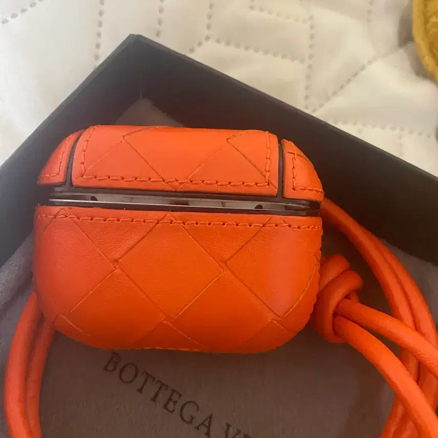 [BUNJANG] Bottega Veneta Airpods Pro Case / 보테가 베네타 에어팟 프로 케이스