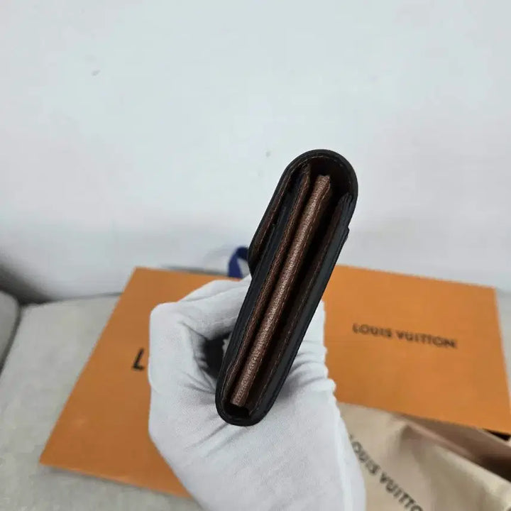 [SOLD OUT] [정품][A급]루이비통 사라 장지갑