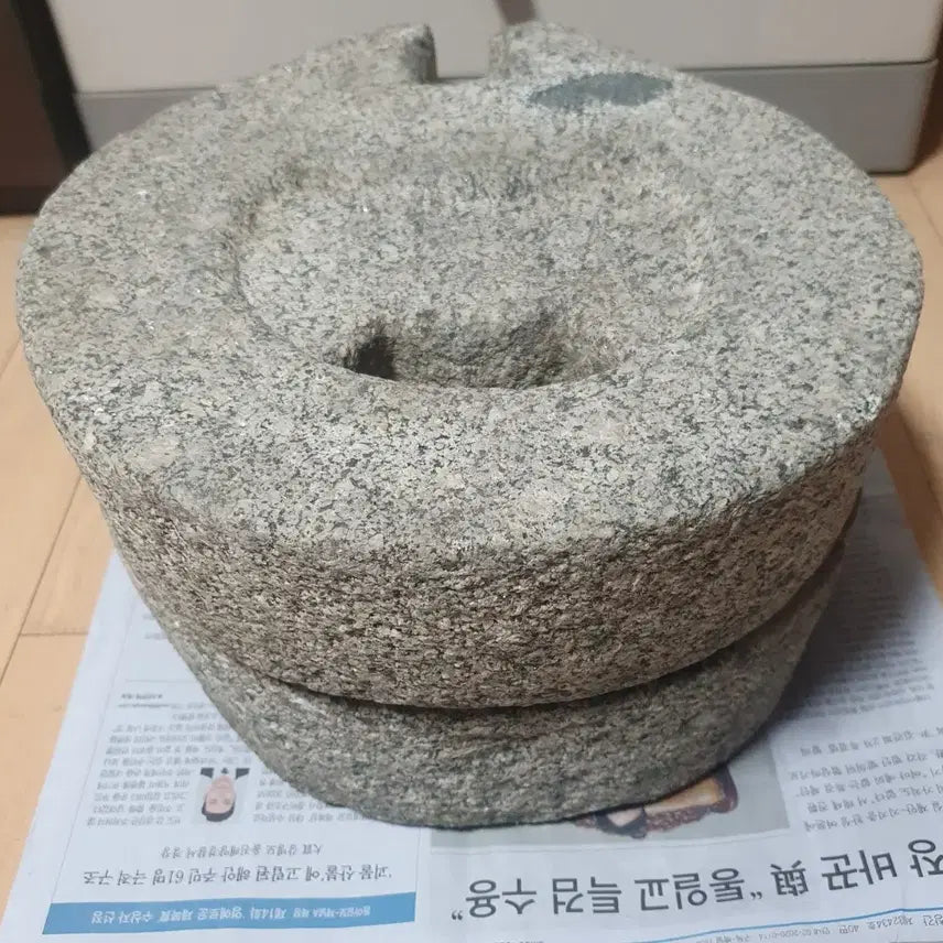 [BUNJANG] Traditional Korean Stone Mill / 맷돌 (맷짝)
