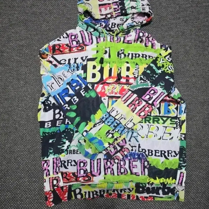 [BUNJANG] Burberry Graffiti Hoodie XL / 버버리그래피티후드티 xl