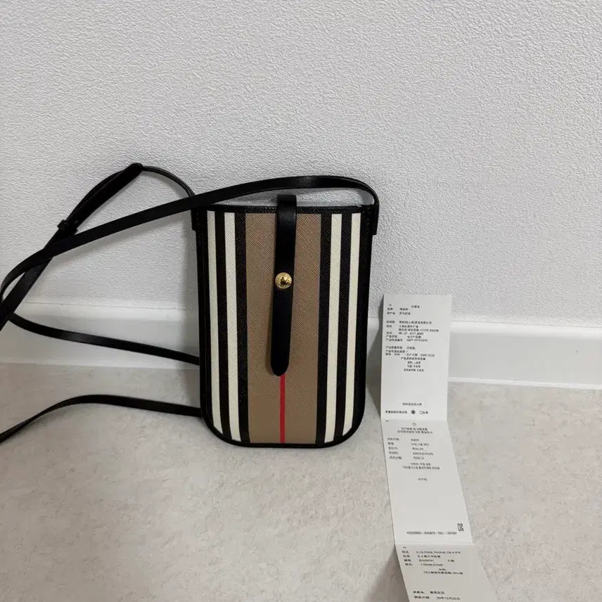 [BUNJANG] Burberry Stripe Crossbody Phone Case / 버버리 폰 케이스 스트라이프 크로스백