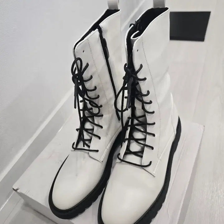 [BUNJANG] General Item White Long Lace-Up Boots / 화이트 롱 레이스업 부츠