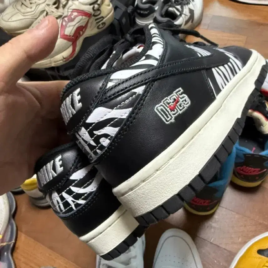 [BUNJANG] Nike QuarterSnacks SB Dunk Low Zebra Cake / 나이키 x 쿼터스낵스 SB 덩크 로우 지브라 케이크