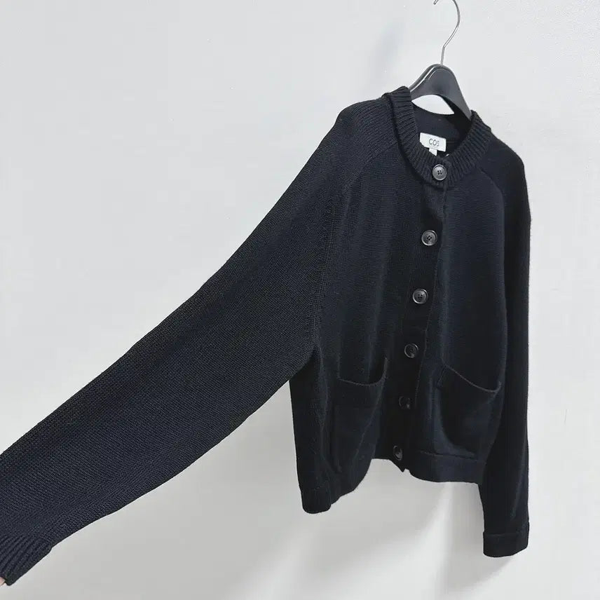 [BUNJANG] COS Crew Neck Wool Cardigan - Black / 코스 크루넥 울 가디건 블랙