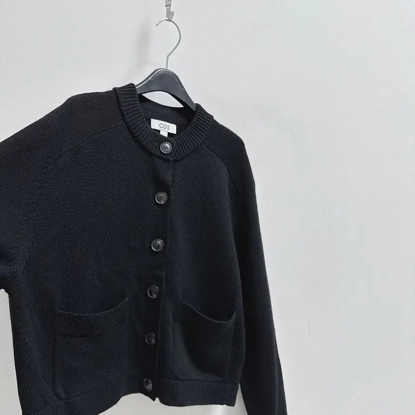 [BUNJANG] COS Crew Neck Wool Cardigan - Black / 코스 크루넥 울 가디건 블랙