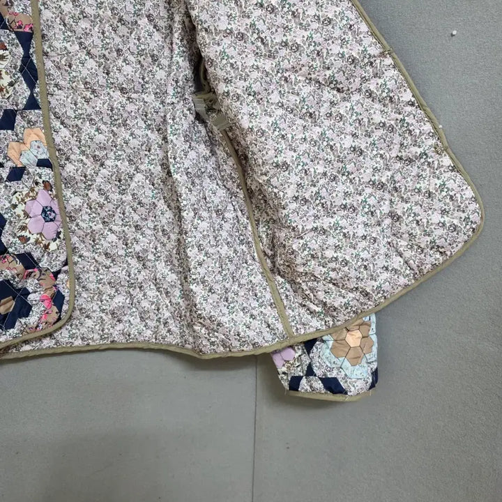 [BUNJANG] FF N1802 Quilted Jacket / 플라워무늬 가벼운 누빔 점퍼 FF  n1802