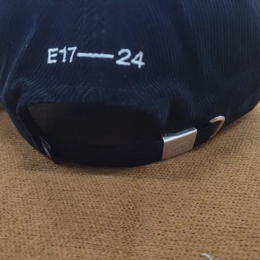 [BUNJANG] Emis Corduroy Ball Cap / 이미스 코듀로이 볼캡 모자 블랙/네이비/브라운