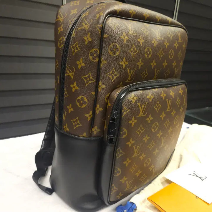 [BUNJANG] Louis Vuitton Monogram Dinh Backpack / 루이비통 백팩 딘 모노그램 보증서 정품 M45335