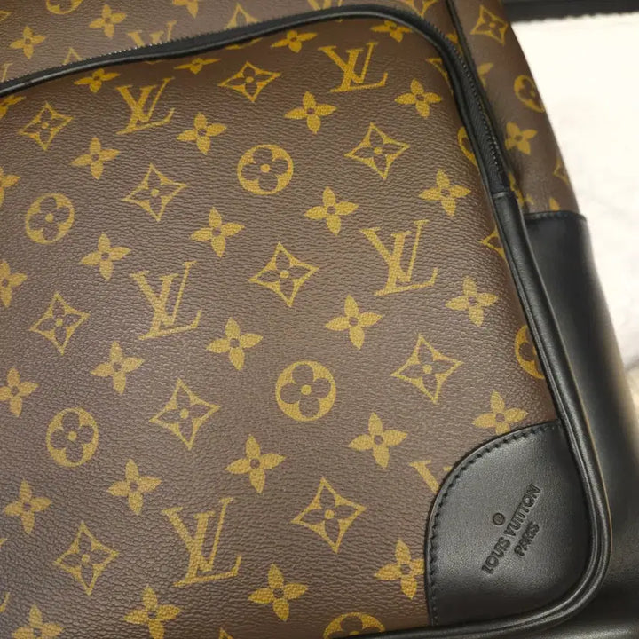 [BUNJANG] Louis Vuitton Monogram Dinh Backpack / 루이비통 백팩 딘 모노그램 보증서 정품 M45335