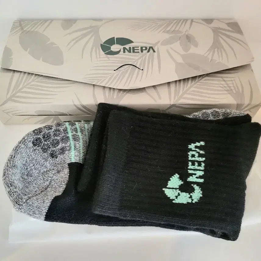 [BUNJANG] Nepa Women's Double Grip Mid Socks / 네파 여성 더블그립 미드 삭스/겨울양말/등산양말 새상품