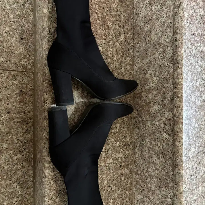 [BUNJANG] Black Ankle Boots / 블랙 앵클 부츠 삭스 통굽