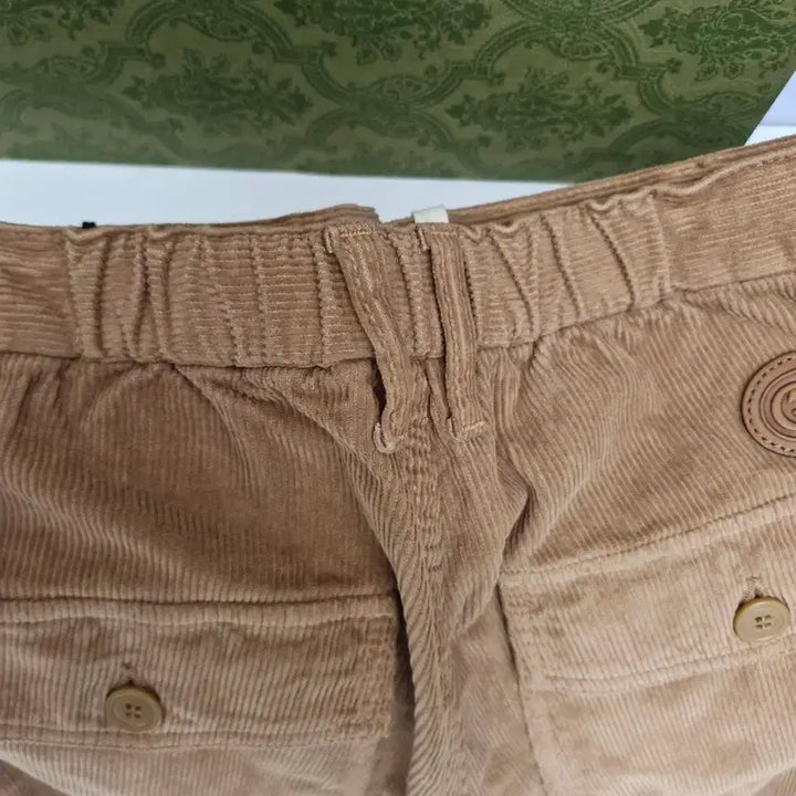 [BUNJANG] Gucci GG Corduroy Pants / 국내판새상품)구찌 GG 가죽탭 옆선 코듀로이 골덴 바지