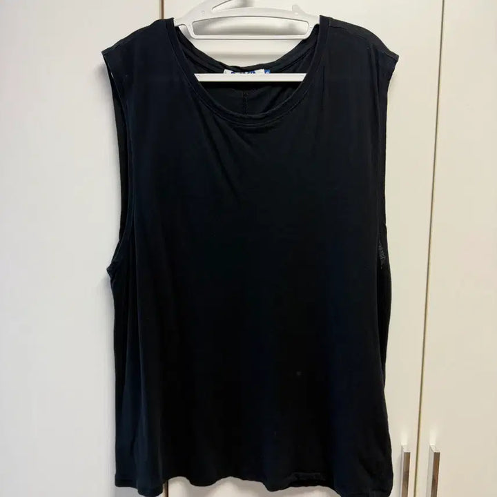 [BUNJANG] SJYP Sleeveless T-shirt Black / SJYP  민소매 티셔츠 블랙