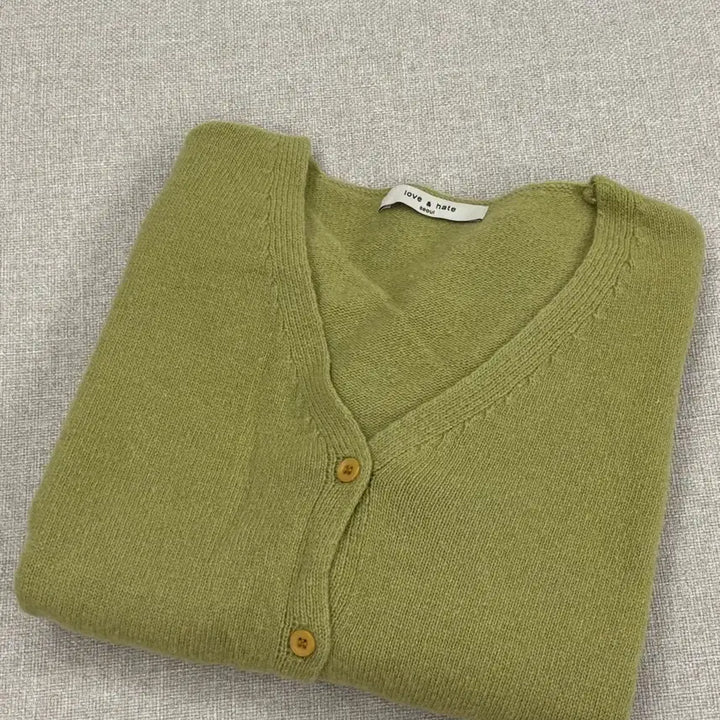 [BUNJANG] Love & Hate Olive Cardigan / love & hate 올리브색 가디건
