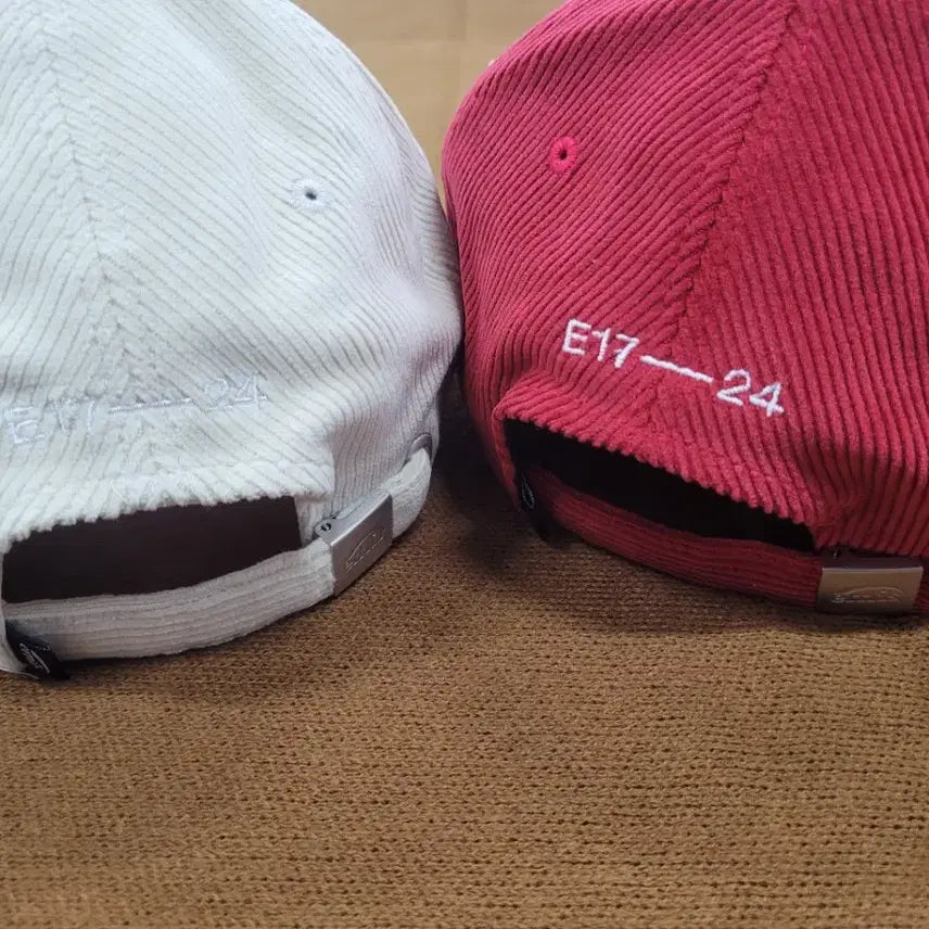 [BUNJANG] Emis Corduroy Ball Cap Hat Red/Cream / emis 이미스 코듀로이 볼캡 모자 레드/크림