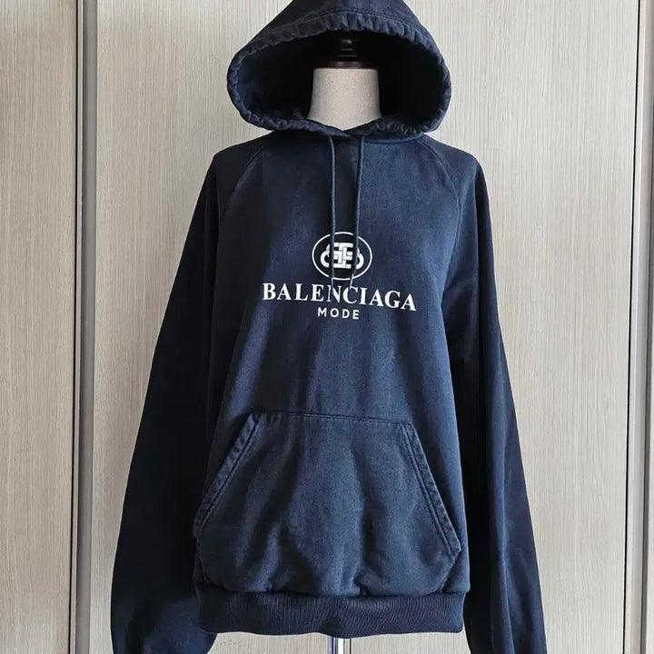 [BUNJANG] Balenciaga BB Logo Hoodie (Black, L) / (번개케어검수통과)발렌시아가 BB 로고 블랙 오버핏 후드티 L
