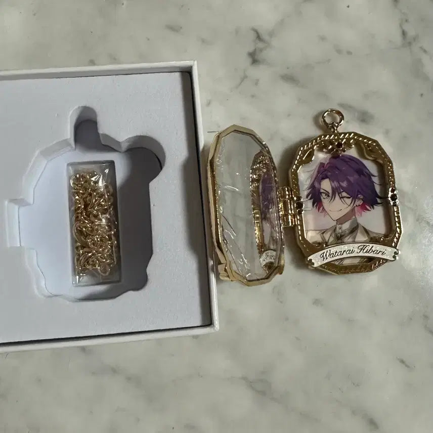 [BUNJANG] Nijisanji Watari Hibari 6th Anniversary Rocket Pendant / 니지산지 6주년 와타라이 히바리 로켓 팬던트