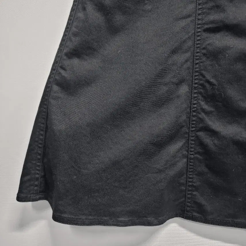 [BUNJANG] Uniqlo A-Line Button Long Skirt / 유니클로 블랙 A라인 버튼 스커트